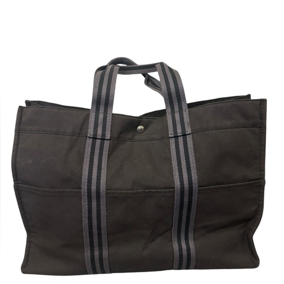 HERMÈS Large Canvas Fourre Tout Striped
Shoulder Tote Bag - Picture 9 of 16